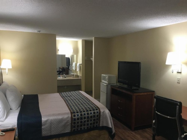 Navasota Inn image 6