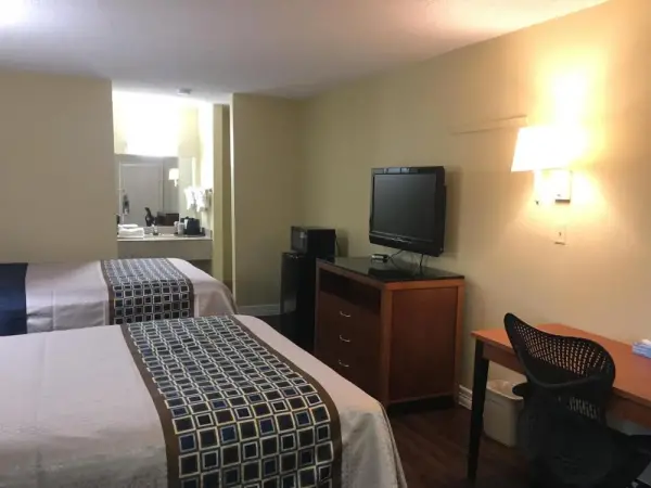 Navasota Inn 9