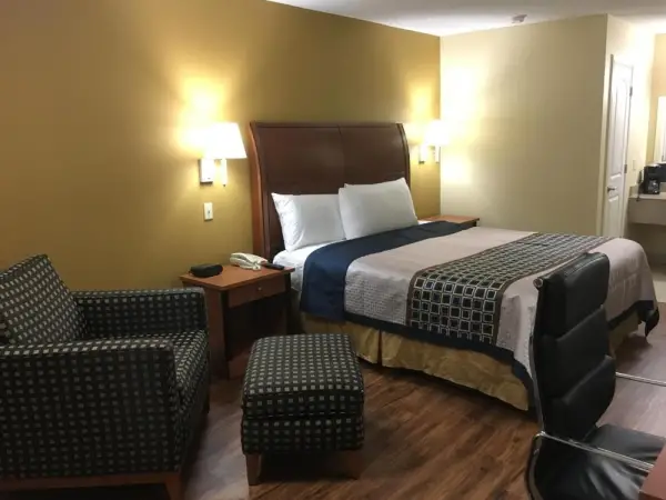 Navasota Inn 5