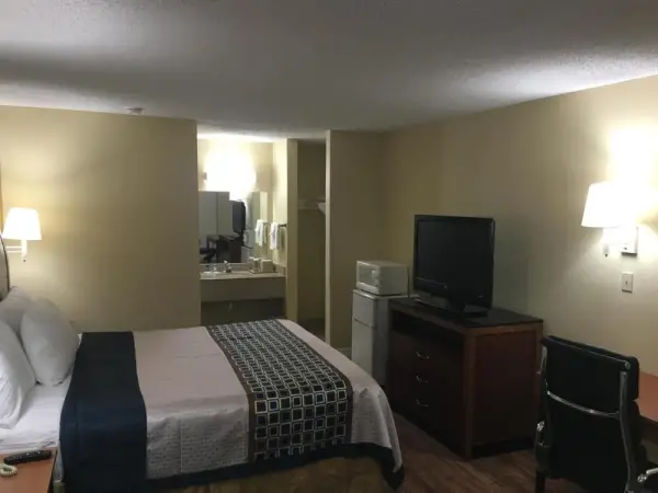 Navasota Inn 6